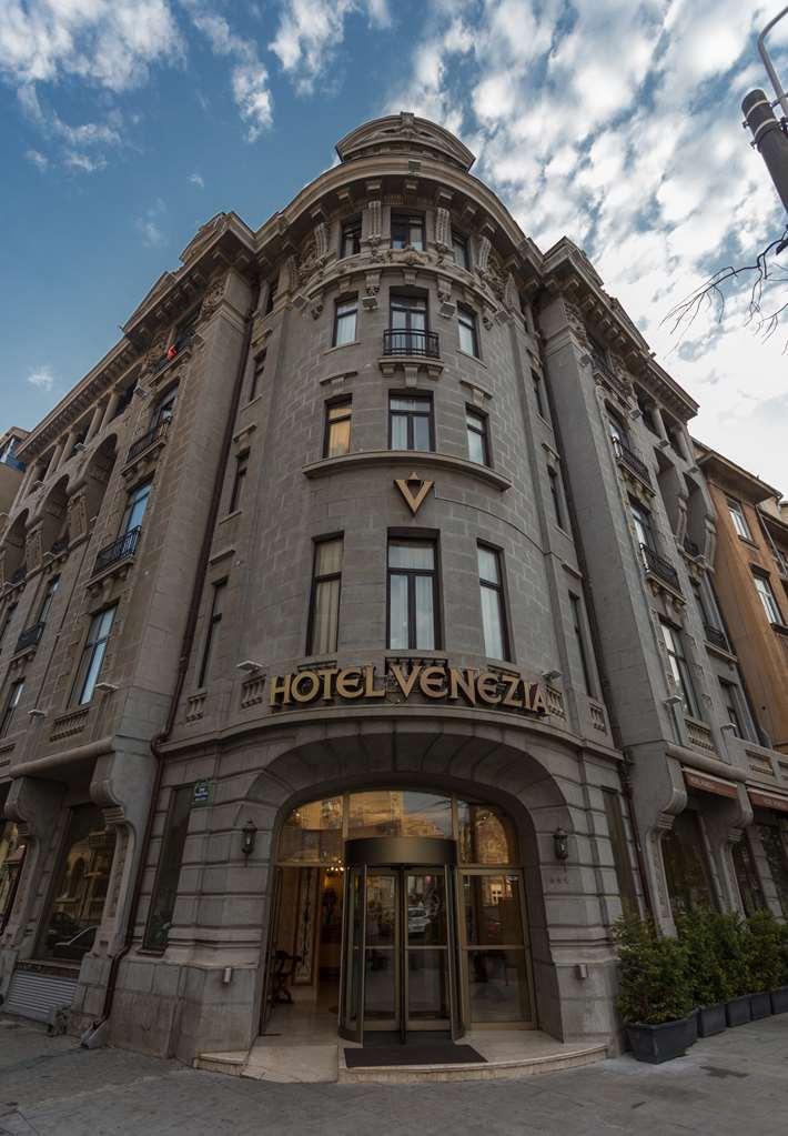 Hotel Venezia By Zeus International Бухарест Экстерьер фото