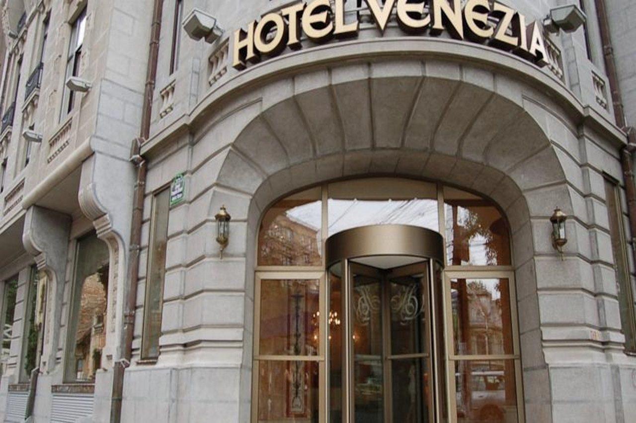 Hotel Venezia By Zeus International Бухарест Экстерьер фото